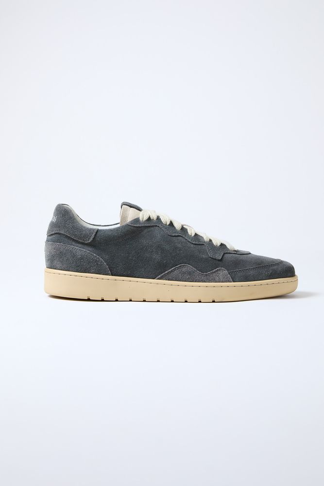 capa tenis cinza